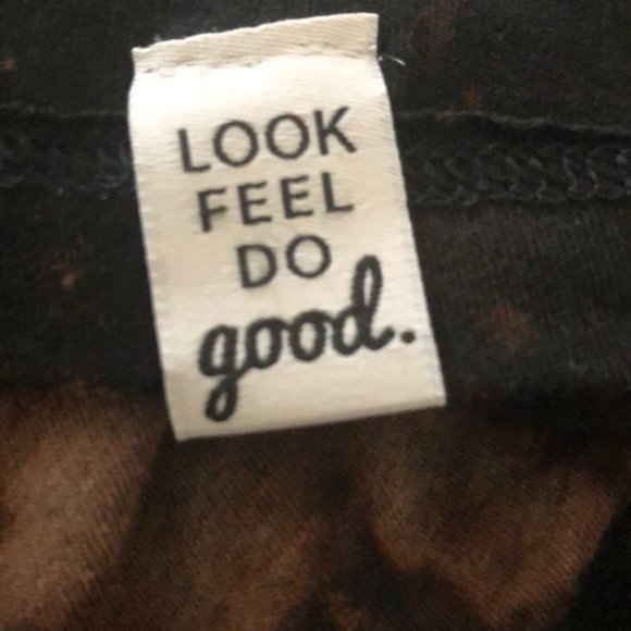 ‘Hustle’ Bleach Dye Graphic Tee Size Small - Picture 5 of 6